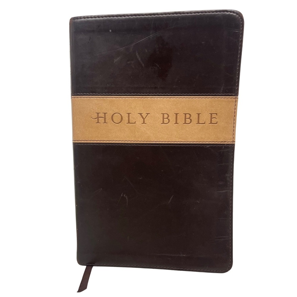 New Living Translation Holy Bible‎ Gift Ed. Brown Leatherette ISBN 9781414316932